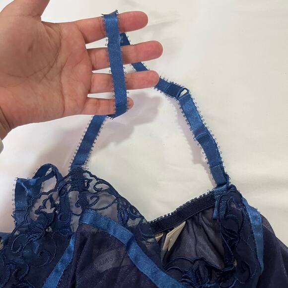 Vintage Victoria’s Secret Y2k Victorian Lace Sheer Dainty Slip On Dress Size S - Picture 3 of 6